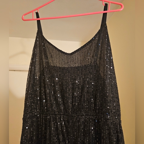 Black sequined jumpsuit - Picture 3 of 7